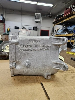1970-1974 Muncie 661 4 Speed Transmission Case 3925661 CC1 NO VIN OR DATE /NICE - Image 1 of 4