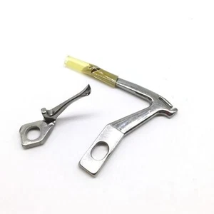 Lower Looper und Upper Looper # 141000352+# 141000345 für Euro Pro Serger EP550 - Bild 1 von 8