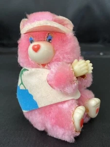 De Colección Lindo Pitipinza Abrazadera Agarre Rosa Love Bear con Chaleco Tropical y Visera 2.7" Alto - Imagen 1 de 8