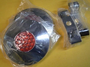 2 Solo tappi mozzo riflettore rosso bicicletta vintage da collezione approvati Schwinn - Foto 1 di 3