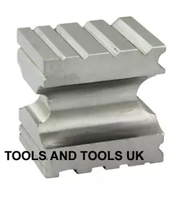 Blocco Swage Multiformato Scanalato Acciaio Massiccio Temprato Tapping Silver Smith Tool - Foto 1 di 1