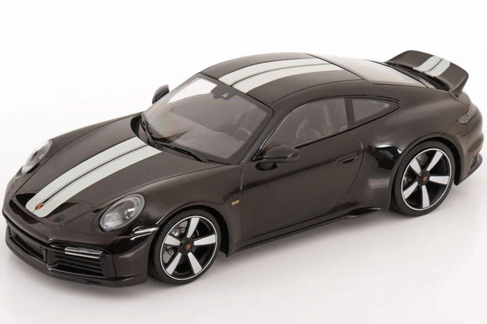 Minichamps 2022 Porsche 911 992 Sport Classic negro con rayas 1:18 155062001 Foto 1 de 1