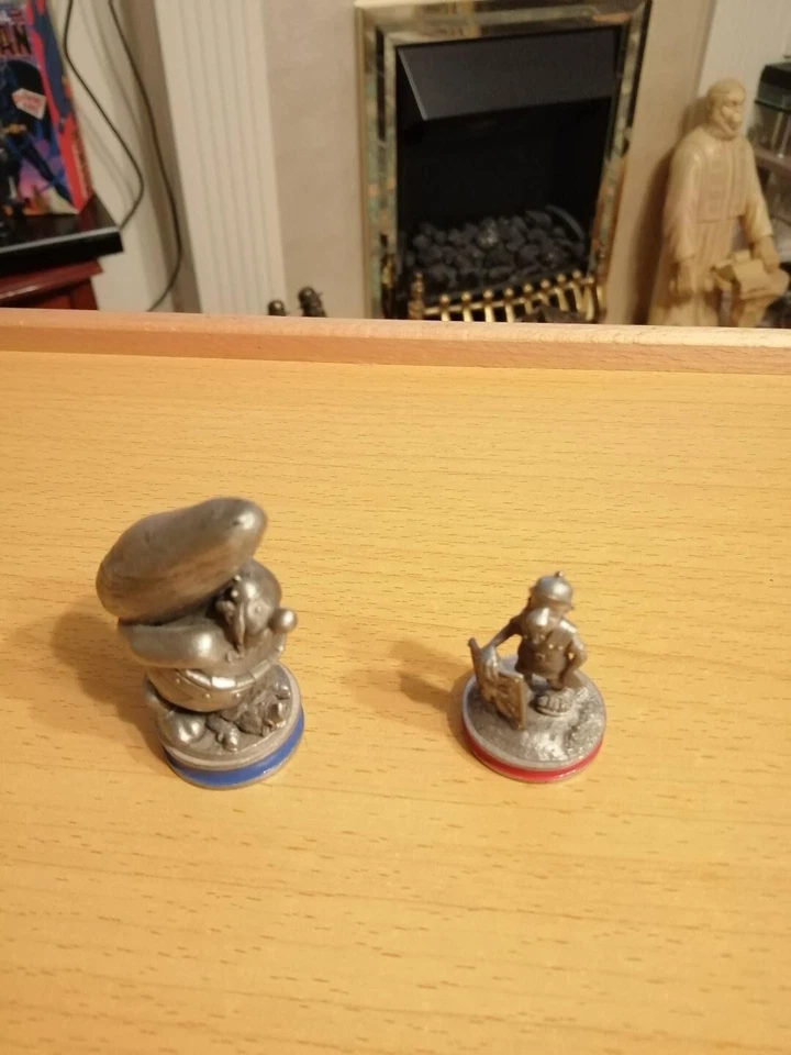 jeu d'échecs astérix édition mayfair pièces obélix et soldat romain - Photo 1/1