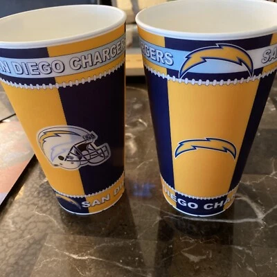 Taza lenticular de plástico duro vintage de San Diego Chargers, juego de 2 coleccionables Foto 1 de 2