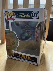 Funko POP! Icon Stan Lee #07 Patina-Finish mit Goldfolie Stempel Autogramm - Bild 1 von 7