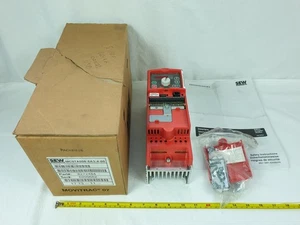 SEW MC07-A008-5A3-4-00 Movitrac Drive 3x380-500VAC 50/60Hz 2.2A 0.75kW Unused #2 - Picture 1 of 17