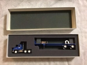 Remolque PenJoy Bethleham Lukes Mack tractor plataforma plana con acero 1/64 diecast #/3000 - Imagen 1 de 12