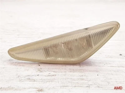 2005 BMW 330ci 325ci M3 E46 Coupe Fender Turn Signal Marker White Right 6920732 - Image 1 of 4