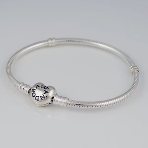 NEW Authentic PANDORA Moments Heart Clasp Snake Chain Bracelet 21cm 590719 - Picture 1 of 5