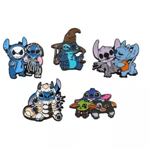 Juego de 5 prendedores insignia Disney Lilo & Stitch Jack & Sally Yoda & Gizmo Appa Mash Up - Imagen 1 de 9