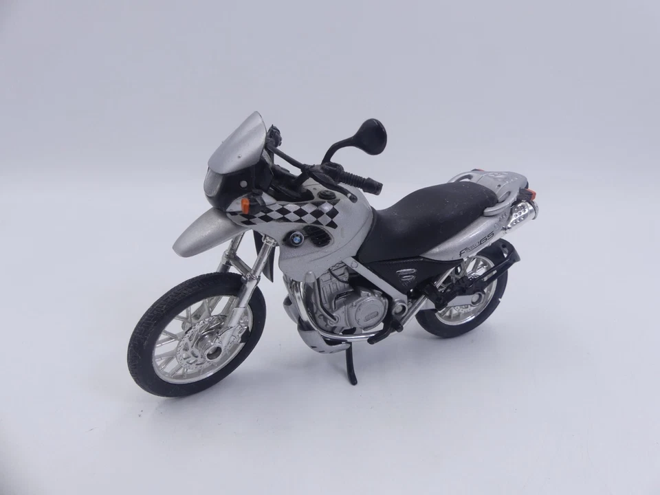 BMW F650GS Metal Grey 1/18 Scale Diecast Motorcycle Model 5" DAMAGED - Image 1 of 4