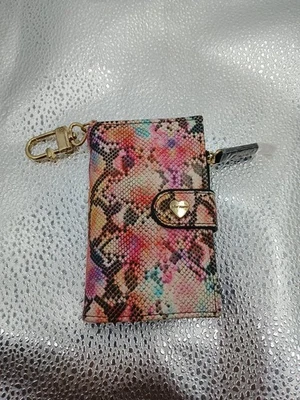 Betsey Johnson Multicolor Piel de Serpiente Estampado Billetera Tarjetero Llavero Foto 1 de 4