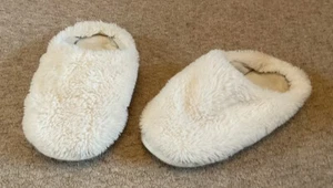 George Girls Cream Faux Fur Mule Slippers. Size 2. Good Condition - Picture 1 of 7