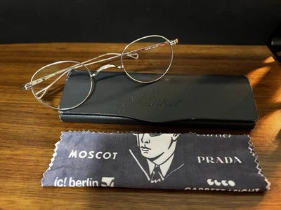 Gafas ovaladas vintage chapadas en platino Lunor T6-E-MT USADAS EN EXCELENTE ESTADO Foto 1 de 4