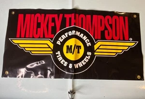 Mickey Thompson Performance Neumáticos y Ruedas Banner 35" X 18" Latón Ojales *LEER - Imagen 1 de 15