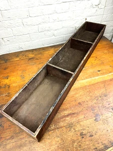 BANDEJA DE MADERA C.1900 Carpenter's Chest ~ 34.25"L x 6.5"W x 3.25"H ~ Limpia, Sin problemas - Imagen 1 de 14