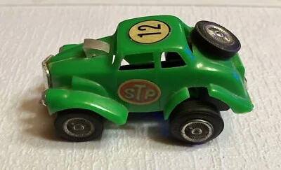 老式 Durham Industries Inc. 发条 Willys Hot Rod Esso STP 绿色 — 第 1/4 张图片