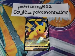 Pikachu V Holo Black Star Promo SWSH061 NM front/light mark on back - Picture 1 of 8