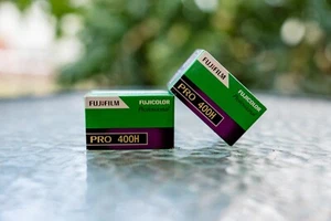 fujifilm pro 400h 35mm - freezer stored since they were brought - Picture 1 of 3