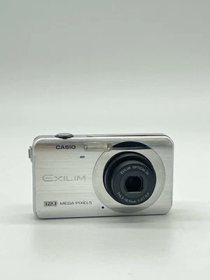 Casio Exilim EX-Z90 Silber  kompakte Digitalkamera 12.1 M.P. Getestet - Bild 1 von 4