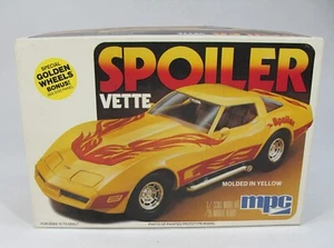 VINTAGE 1979 ISSUE MPC FUNDIMENSIONS SPOILER VETTE 1/24 MODEL KIT OPEN BOX #1 - Picture 1 of 2