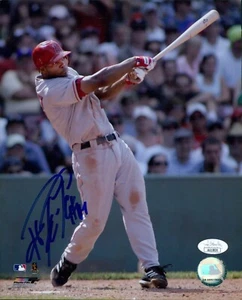 Howie Kendrick Los Angeles Angels Signed 8x10 Glossy Photo JSA Authenticated - Picture 1 of 2