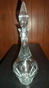 SUPERBE et GRANDE CARAFE EN CRISTAL . VINTAGE. Hauteur : 40 cm . NEUVE  - Picture 1 of 2