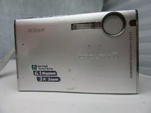 NIKON COOLPIX S9 FOTOCAMERA DIGITALE COMPATTA 6,1 MP - ARGENTO - Foto 1 di 3