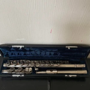 Used YAMAHA YFL-31 Sterling Silver Flute Head Tube Flute with hardcase from JPN - Picture 1 of 10
