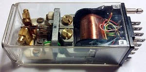 Siemens Multi Coil Voltage 50V - 80V Platinum Contact Relay V23067-B1001-Z104 - Picture 1 of 10