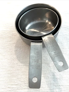 2 EKCO Edelstahl Messbecher 1/2" & 1/3" TASSE unvollständiges Set Küche - Bild 1 von 3