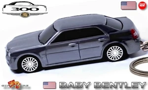 🎁🚦 🆕 RARE KEY CHAIN SILVER GRAY CHRYSLER 300C (BABY BENTLEY) 💕GREAT GIFT💕🎁 - Picture 1 of 19
