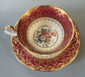 Vtg Aynsley Red & Gold Floral Bone China Teacup and Saucer Set - 7840 England - Picture 1 of 8