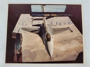 McDonnell Douglas KC-10 Tanker Refueling F-16 Falcon Jet 8x10 Vtg Photo - Picture 1 of 2