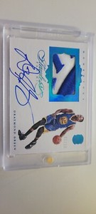 2015-16 Flawless Momentous Sapphire Draymond Green #02/10 Auto Patch Logo Piece!