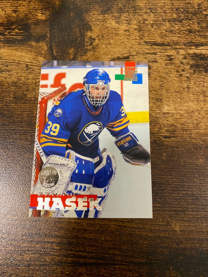 1994-95 Stadium Club Super Team Winner Redeemed 125 Dominik Hasek HOF - Image 1 of 1