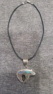 Pre-owned Native American Fetish Bear Pendant Necklace - Picture 1 of 4