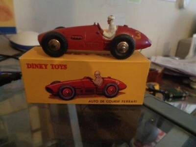 DINKY TOYS REF23 J FERRARI ROUGE CALANDRE QUADRILLEE - Photo 1/4