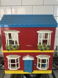 Ancienne maison de poupées Happy Land entièrement fonctionnelle à piles 33x16x28 cm - Photo 1/9