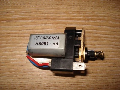 Mertik Maxitrol GV34,GV36 Remote Control Gas Fire Valve Geared Drive Motor - Image 1 of 4