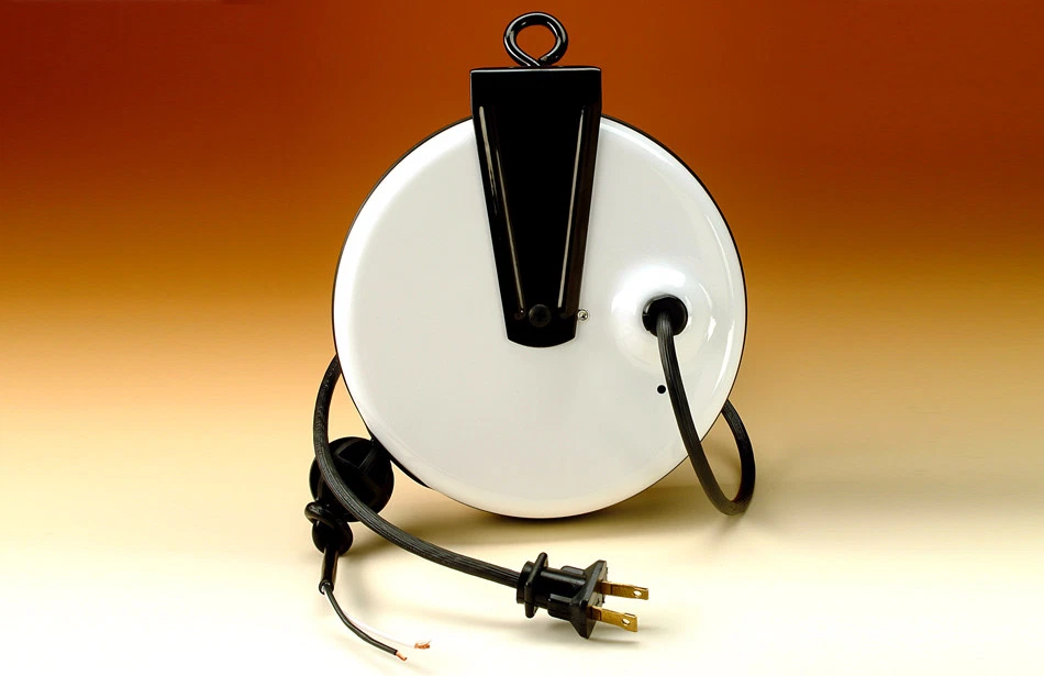 Carrete retráctil Miller Edge RR182-20M cable SVT carcasa metálica 18 AWG 2 bobinas 20' Foto 1 de 1