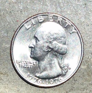 1776-1976 D US Bicentennial Quarter - Picture 1 of 9