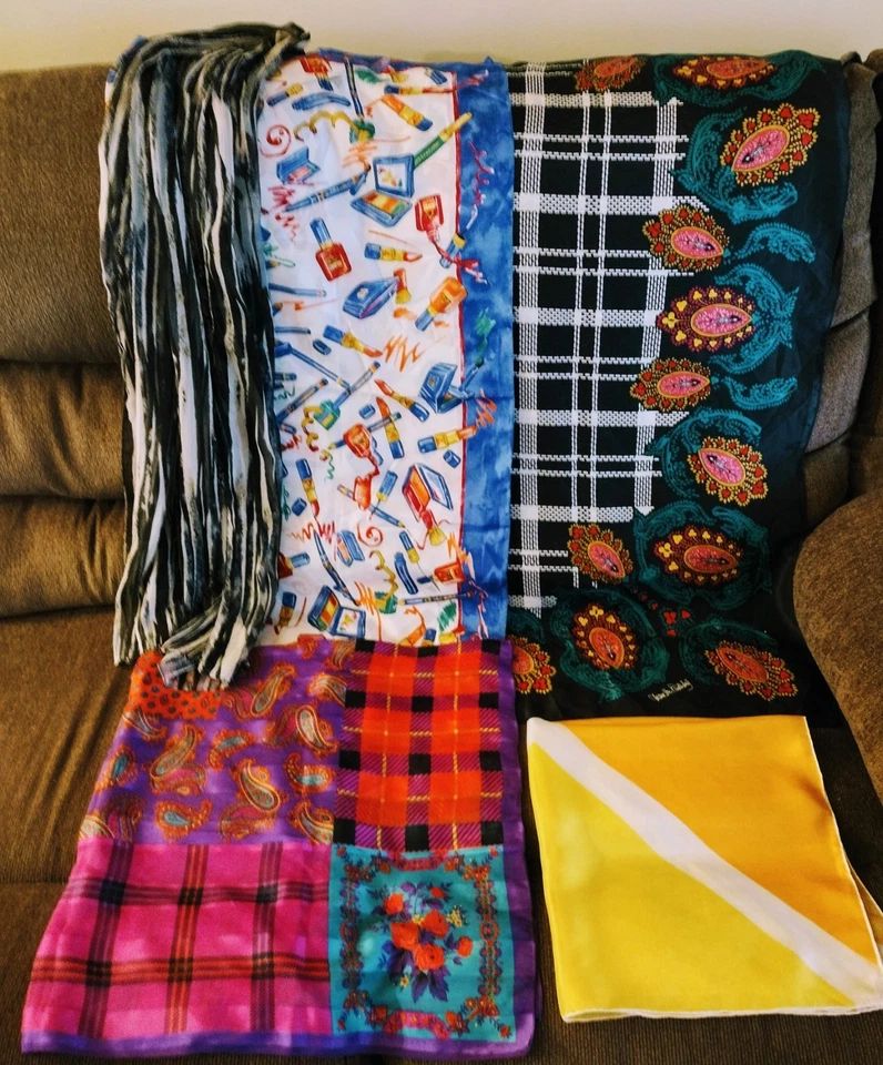 Lote de 5 BUFANDAS VINTAGE MUJER VERA Italia DIANE VON FURSTENBURG Paisley EXCELENTE  Foto 1 de 4
