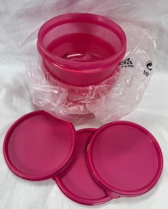 TUPPERWARE STORAGE SET OF THREE BOWLS WITH LIDS #1667 PINK / FUSHIA - UNUSED - Picture 1 of 16