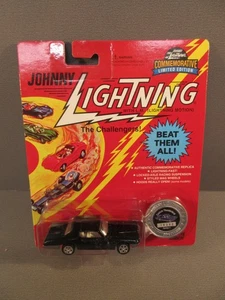 Johnny Lightning Commemorative Ltd Ed Challengers! Custom Thunderbird - Bild 1 von 1