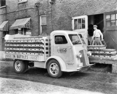 Coke, Cola, Pepsi, Coca Cola, 7Up, Soda Related reprint 8 x 11 photo 1258 - Image 1 of 3