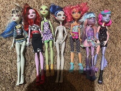 Monster High Lot • 25$