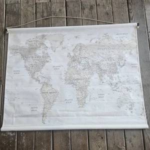 Carte du monde en toile à suspendre carte du monde d'inspiration vintage 34" X 45" - Photo 1/7