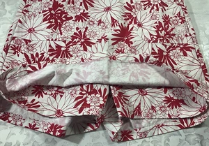 Bobbie Brooks Skort Sz XL Athleisure Golf Tennis Pickleball Red Floral Pockets - Picture 1 of 10