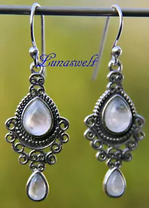 Orecchini con 2 pietre di luna ciascuno forgiati a mano in argento sterling - Foto 1 di 2
